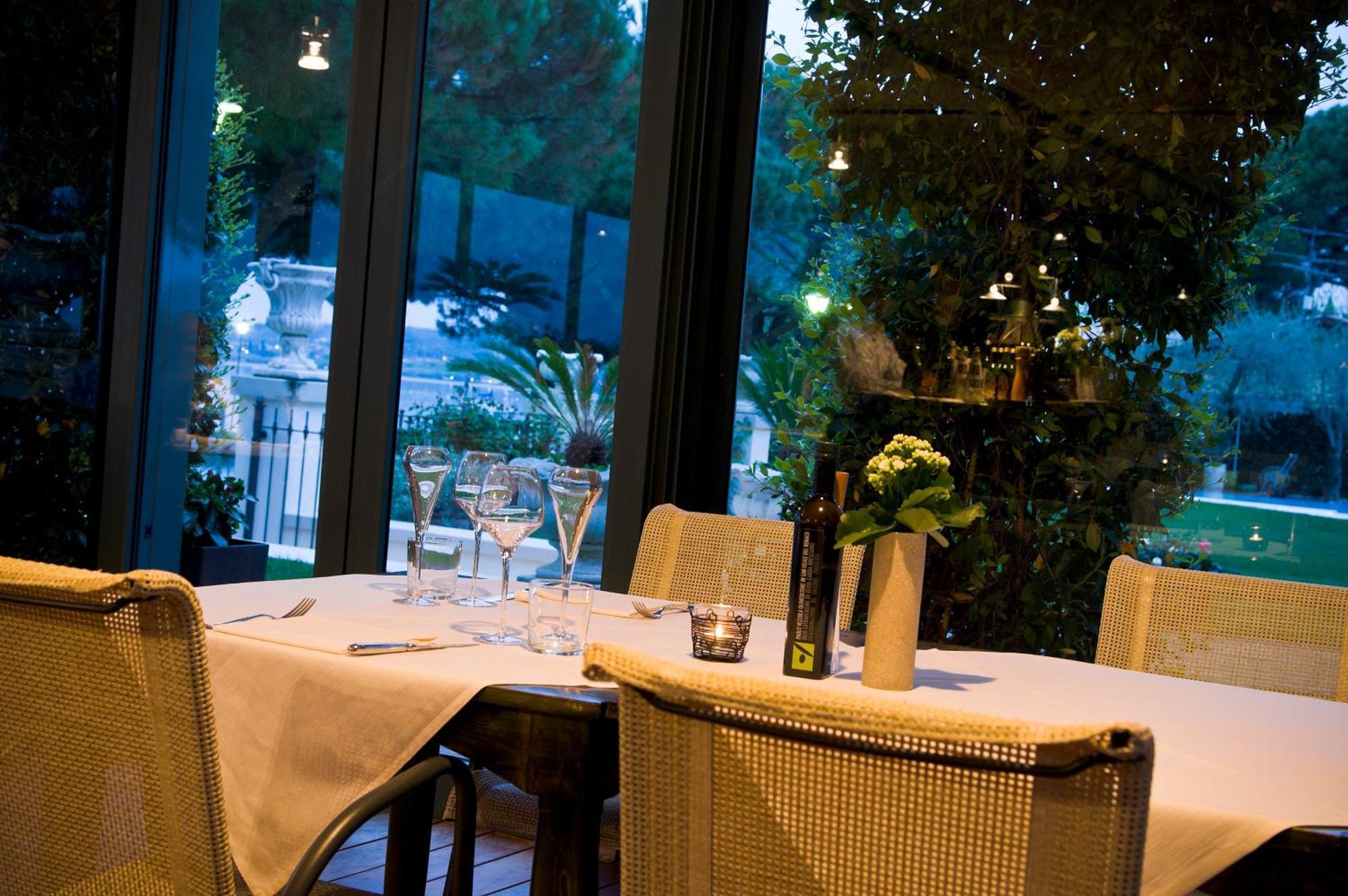 Hotel Ristorante Sogno San Felice del Benaco Exterior photo