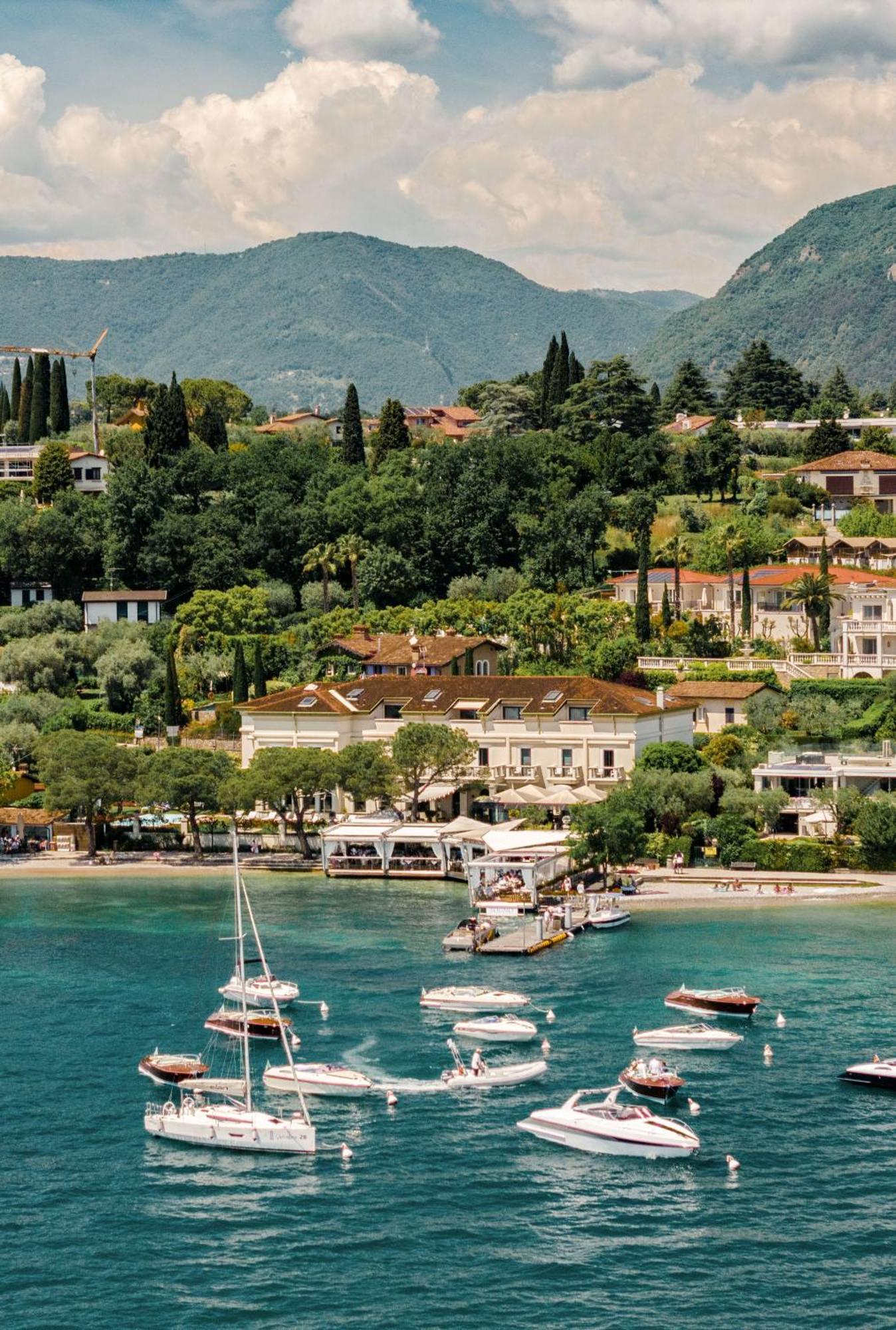 Hotel Ristorante Sogno San Felice del Benaco Exterior photo