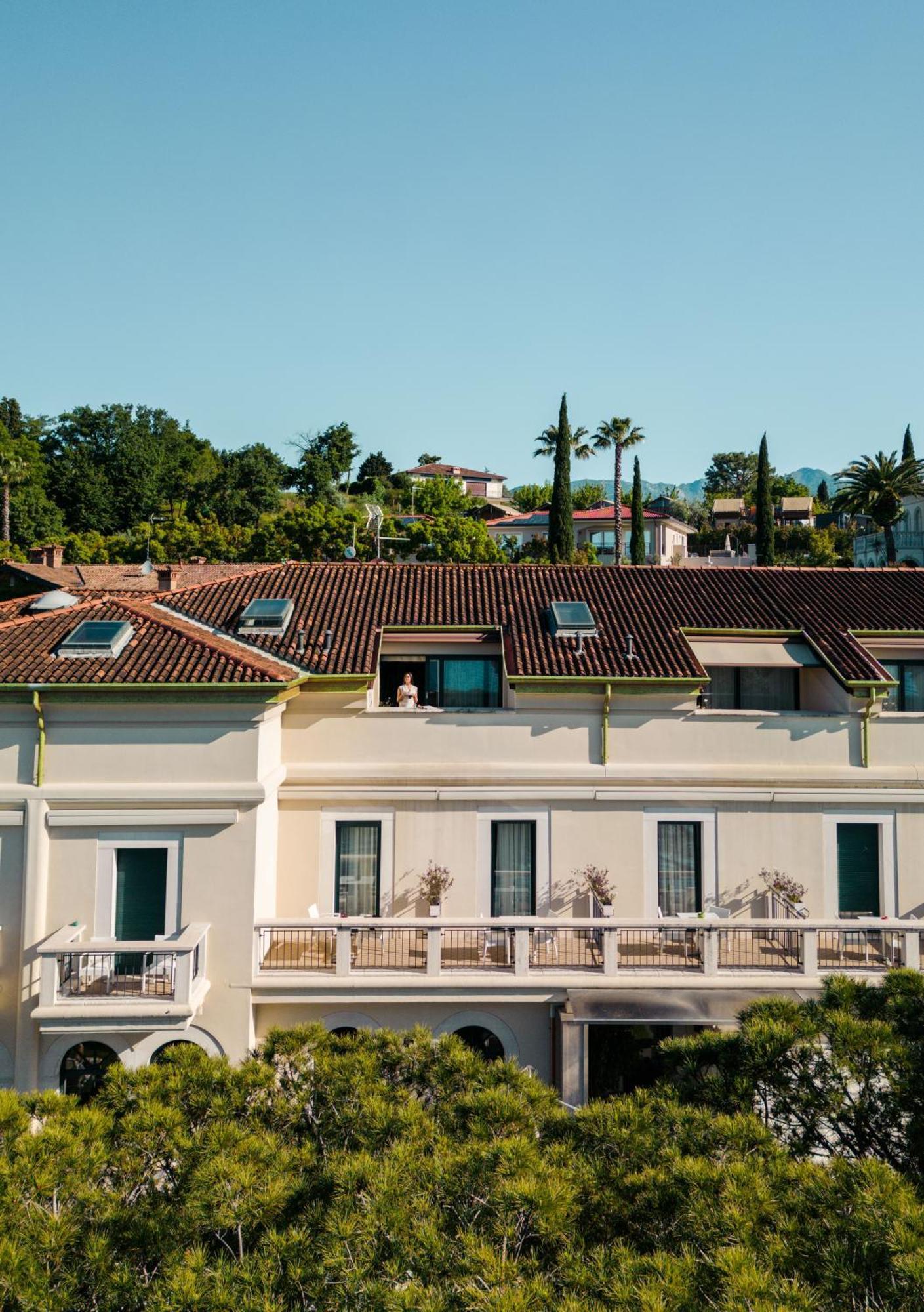 Hotel Ristorante Sogno San Felice del Benaco Exterior photo